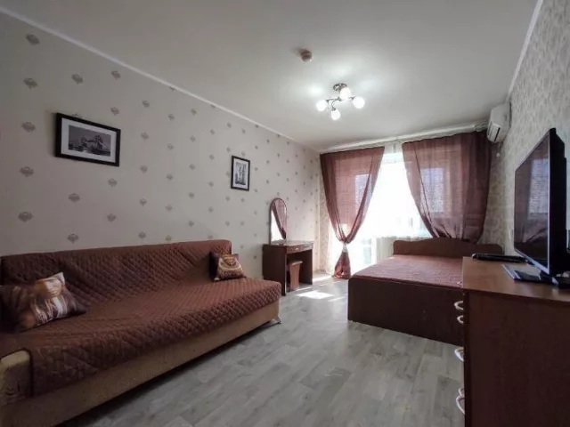 Ленинградская 6